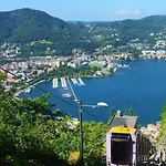 Flat In Near To The Apartman Como