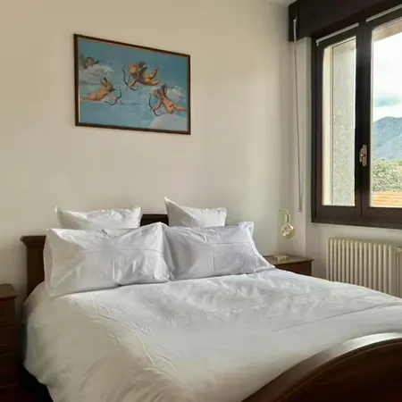 Flat In Near To The Lejlighed