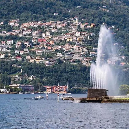 Flat In Near To The 아파트 코모